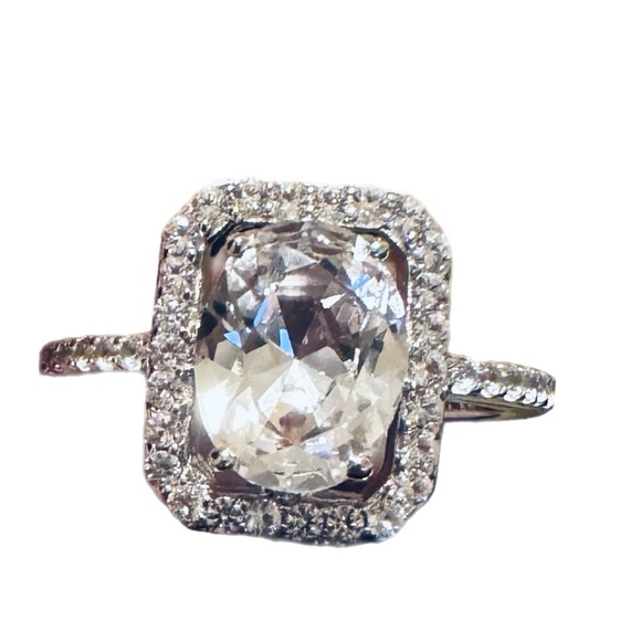 Sterling Silver 925 Rhodium Plated Oval & Round Created White Sapphire Ring SZ 7 - Picture 1 of 2